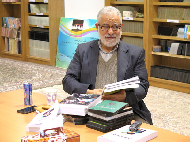 ناصر باقری بیدهندی در گفت‌وگو با مهر: قم در توسعه فرهنگی اسلامی و پایه‌گذاری تمدن اسلامی نقش اساسی دارد.